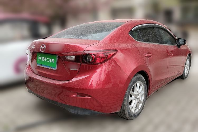 Used Mazda 3 Axela 2016 Sedan 1.5L Automatic Comfort Model
