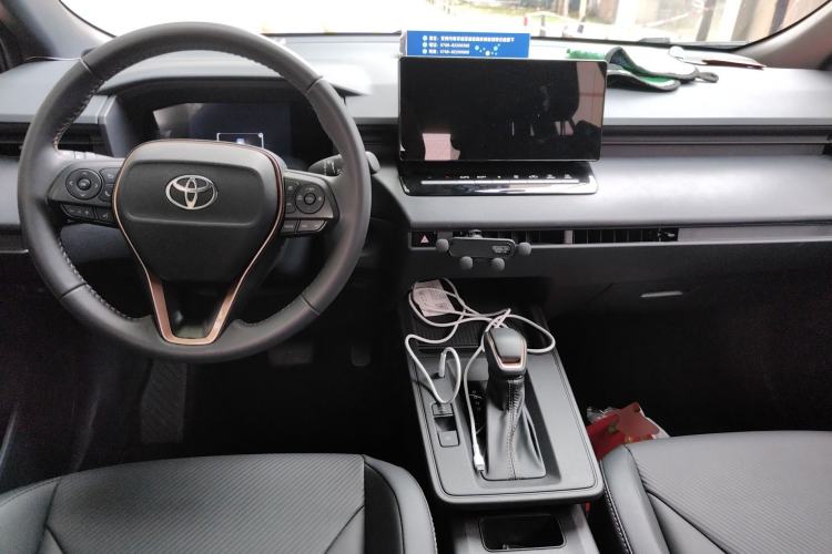 Used Toyota FRONTLANDER 2026 Model 2.0L CVT Comfort Edition Center Console