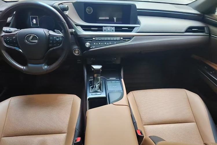 Used Lexus ES 2020 200 Excellence Edition
