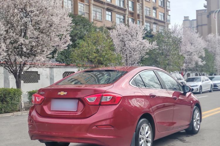 Used Chevrolet Cruze 2017 1.5L Automatic Pioneer Sunroof Edition Exterior 6