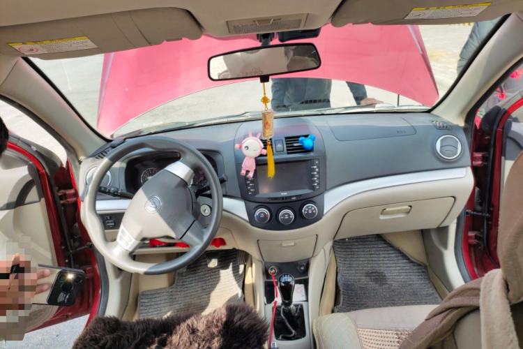 Used CHANGAN Alsvin V5 2012 1.5L Manual Dream Edition