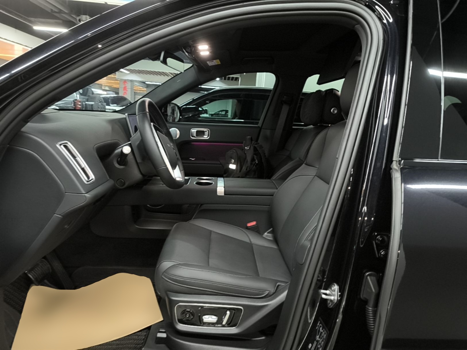 Vordere Reihe im Auto