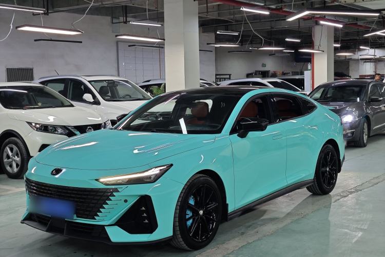 Used Changan UNI-V 2022 1.5T Prestige Version