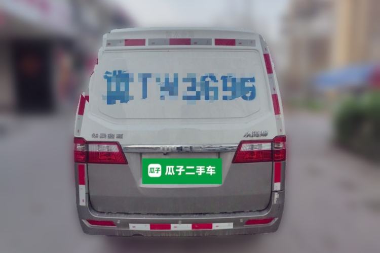 Used Jinbei Hiace X30 2021 1.5L Business-Grade Central Air-Conditioned Van China VI Emission Standard Model SWC15M Rear