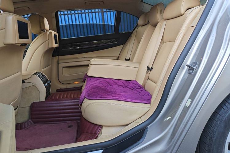 Used BMW 7 Series 2009 740Li Leading Model
