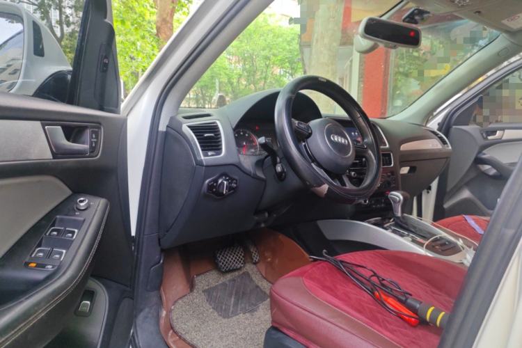 Used Audi Q5 2017 Plus 40 TFSI Technology Model Driver Seat