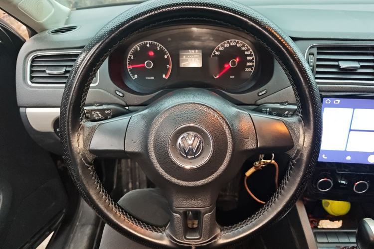 Used Volkswagen Sagitar 2012 1.6L Automatic Comfort Edition
