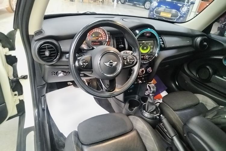Used MINI MINI 2016 1.5T COOPER
