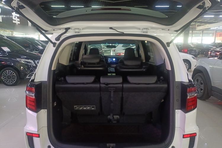 Used Honda Elysion 2016 2.4L Luxury Edition
