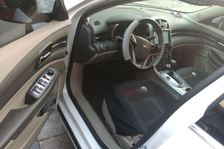 Used Chevrolet Malibu 2014 2.0L Automatic Comfort Edition Driver Seat