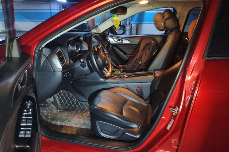 Used Mazda 3 Axela 2017 Hatchback 2.0L Automatic Sport Model China V Emission Standard