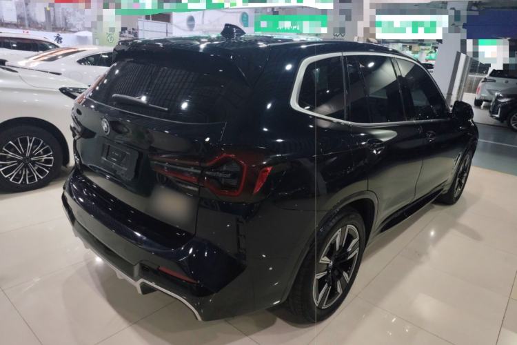 Used BMW iX3 2024 Leading Model
