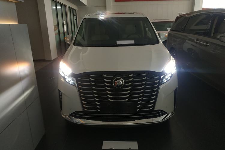 Used Buick GL8 2023 ES Lu Zun Deluxe Model
