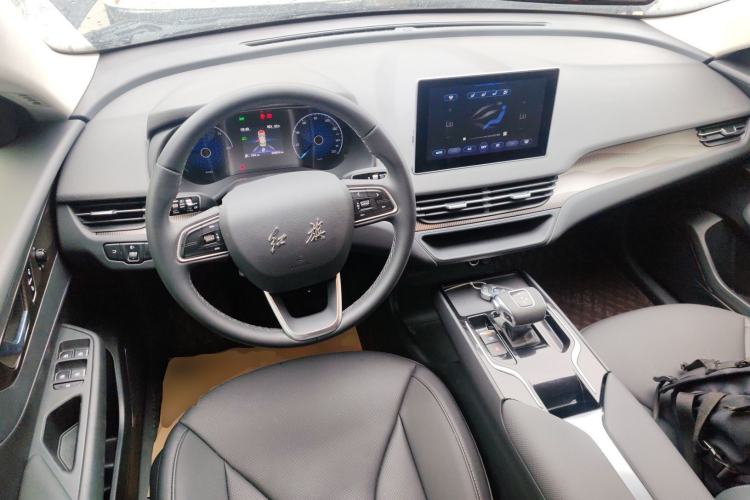 Used Hongqi E-QM5 2021 Charging Version Flagship Edition Center Console