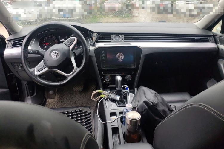 Used Volkswagen Magotan 2020 280TSI DSG Comfort Edition Center Console