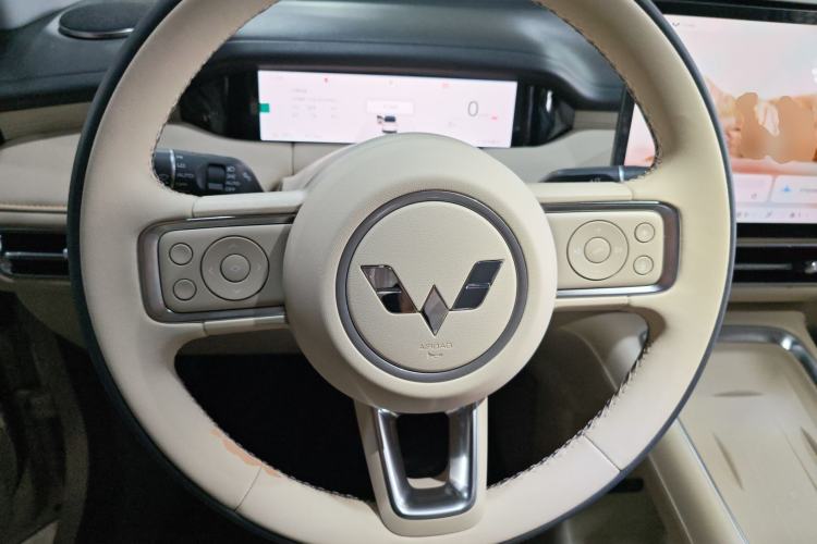 Used Wuling Bingo S 2025 Model 430km Deluxe Edition