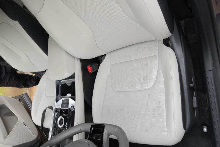 Used Kia Sportage (Chinese Domestic Model) 2025 1.5T Two-Wheel Drive Prestige Smart Enjoyment Version
