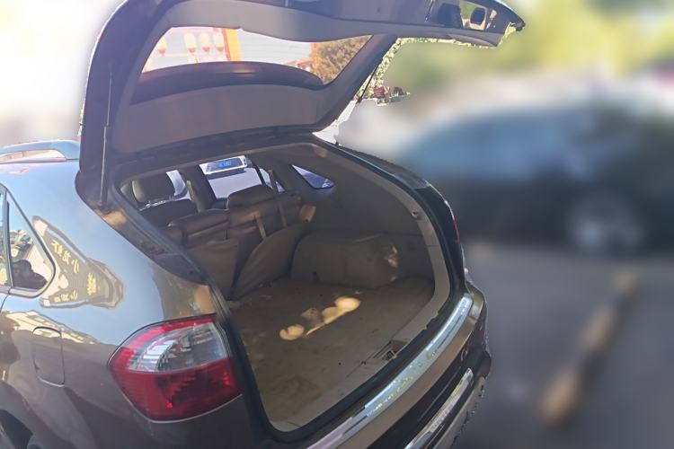 Used BYD S6 2012 2.0L Manual Luxury Version