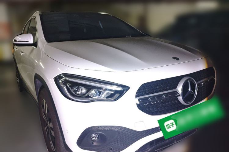 Used Mercedes-Benz GLA 2023 GLA 220 Front Right 45 Deg