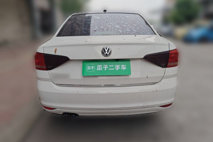 Used Volkswagen Lavida 2017 1.6L Automatic Comfort Edition
