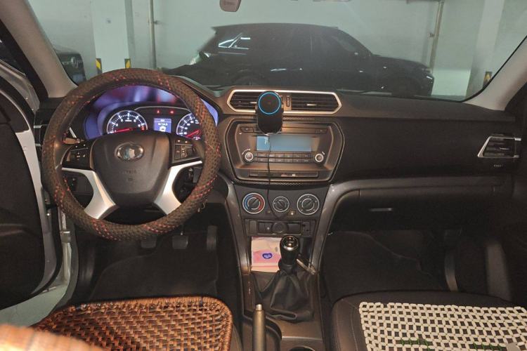 Used Great Wall Wingle 5 2021 1.5T Two-Wheel Drive "Dry Meal" Edition Value Model with a 1680mm Cargo Bed Equipped with GW4G15K Engine