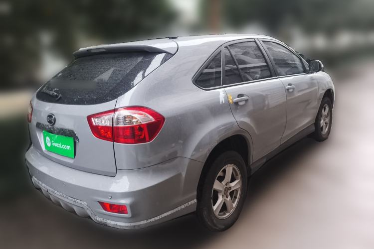 Used BYD S6 2013 Platinum Edition 2.0L Manual Luxury Model
