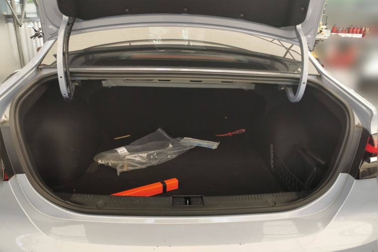 Used Rising ER6 2020 620 km Smart Edition
