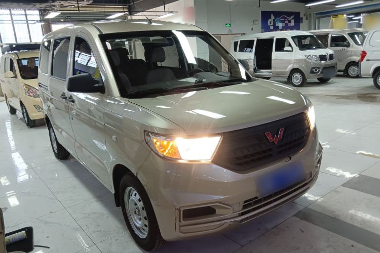 Used Wuling Hongguang V 2022 1.5L Jingqu Edition Electric-Assist LAR