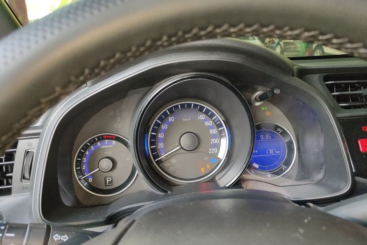 Used Honda Fit 2016 1.5L LXS CVT Comfort Sunroof Version