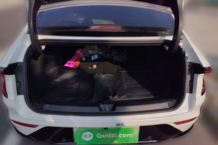 Used Wuling Xingguang 2024 Co-Creation Edition 510 Advanced Model Trunk