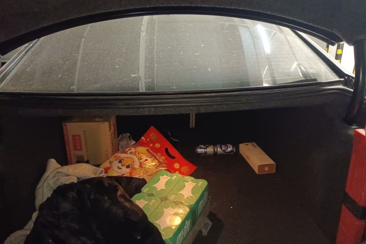 Used Cadillac XTS 2013 28T Comfort Model Trunk