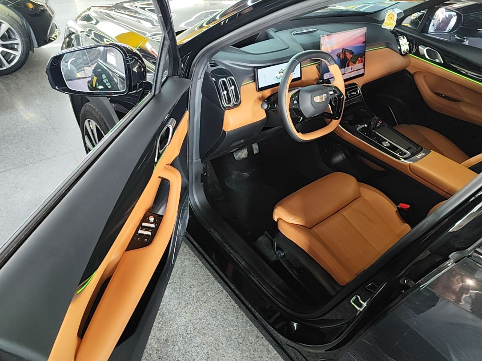 Geely Auto FX11 2025 4th Generation 1.5TD DCT Jinxiu — снимка 18