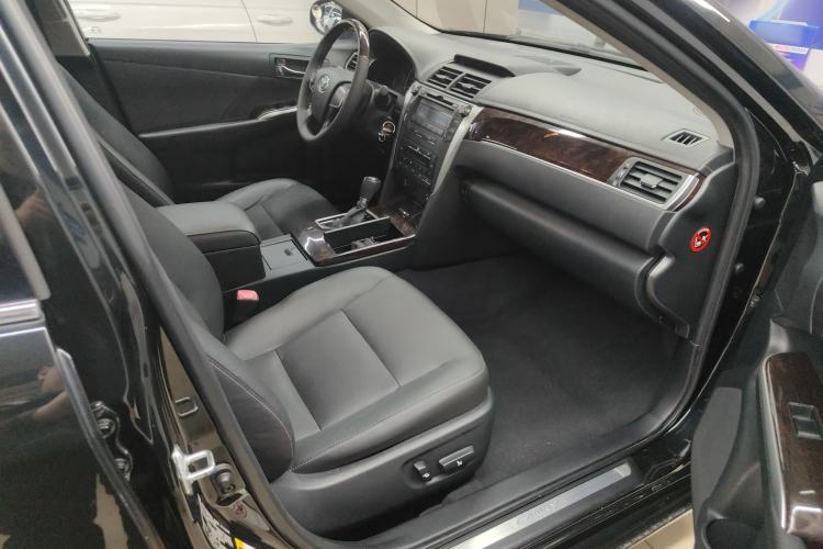 Used Toyota Camry 2016 2.0G 10th Anniversary Leading Edition