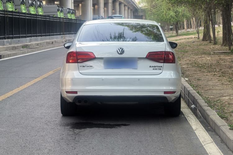 Used Volkswagen Sagitar 2017 230TSI Automatic Comfort Version