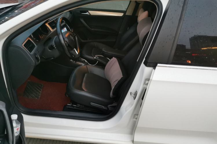 Used Skoda Rapid Spaceback 2018 1.6L Automatic Comfort Edition
