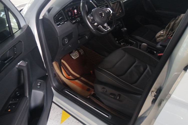 Used Volkswagen Tiguan L 2021 330TSI Automatic Two-Wheel Drive R-Line Flagship Edition
