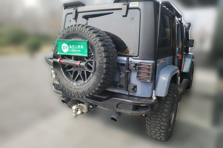 Used Jeep Wrangler 2014 3.0L Sahara Four-Door Edition
