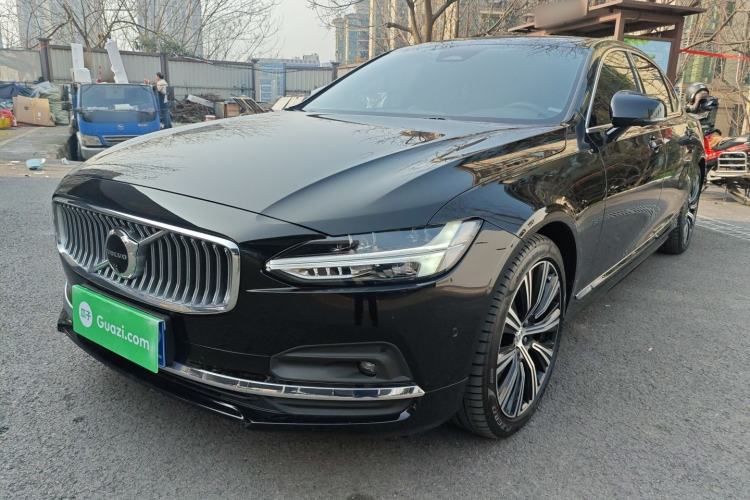 Used Volvo S90 2024 B5 Luxury Smart Edition
