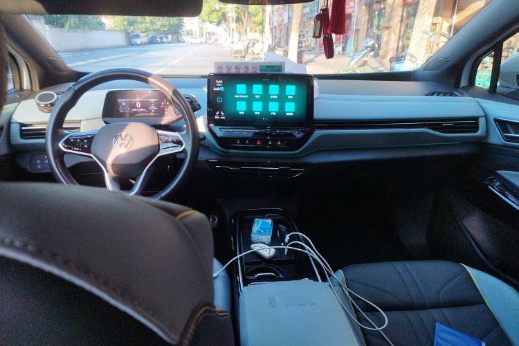 Used Volkswagen ID.4 X 2023 Ultra-Intelligent Long-Range Version Center Console