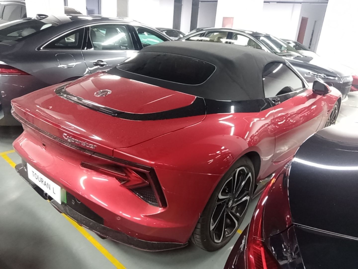 MG Cyberster 2024 580 km Ultra-Long Range Version — снимка 6