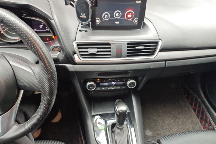 Used Mazda Mazda 3 Axela 2014 Sedan 1.5L Automatic Luxury Model