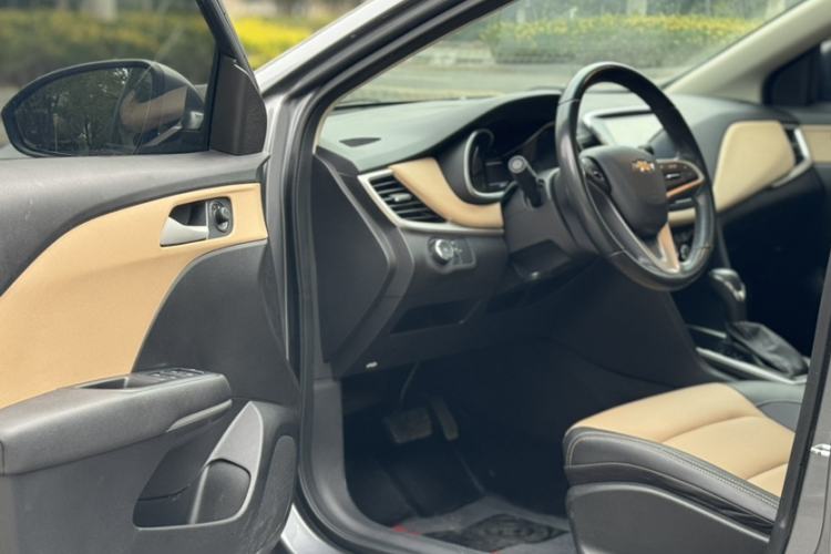 Used Chevrolet Monza 2022 320 Automatic Enjoyment Sunroof Version Interior 5