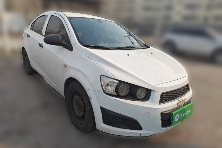 Used Chevrolet Aveo Sonic 2011 Sedan 1.4L MT SL