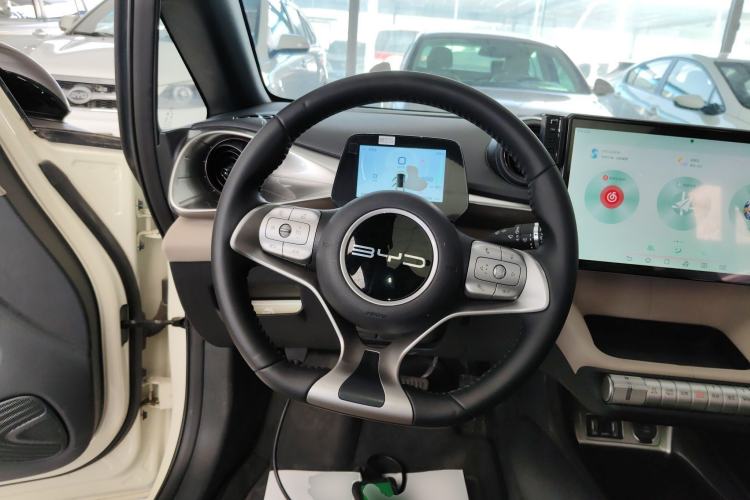 Used BYD Dolphin 2023 420 km Fashion Edition