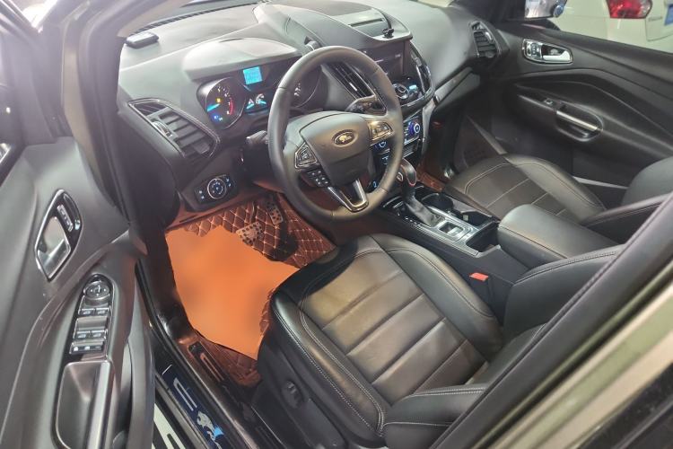 Used Ford Kuga 2018 EcoBoost 180 Two-Wheel-Drive Platinum Edition