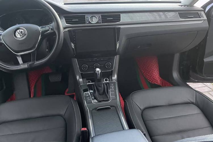 Used Volkswagen Passat 2016 1.8T Government Procurement Version (CEA Engine + 6AT)
