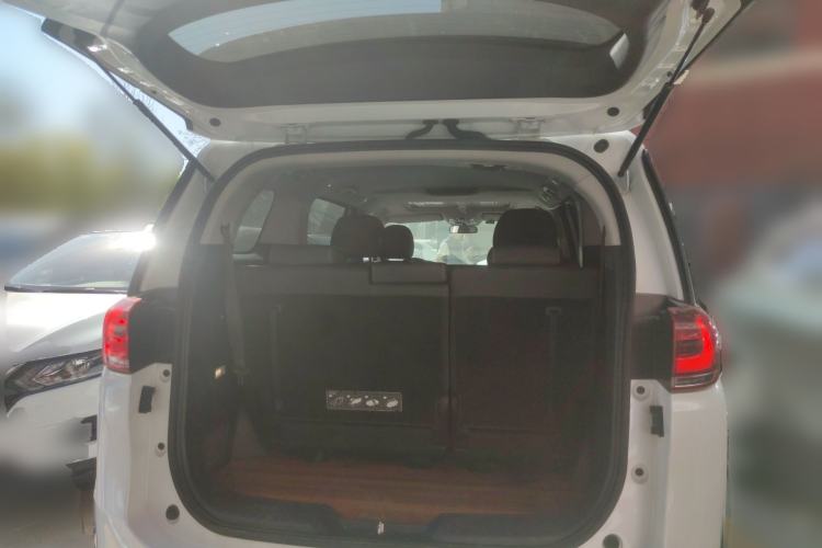 Used GAC Trumpchi M8 2021 Revised Version Lingxiu Series 390T Luxury Edition Trunk