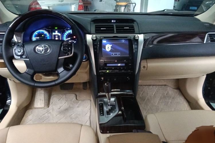 Used Toyota Camry 2015 Dual-Engine 2.5 HG Luxury Navigation Edition