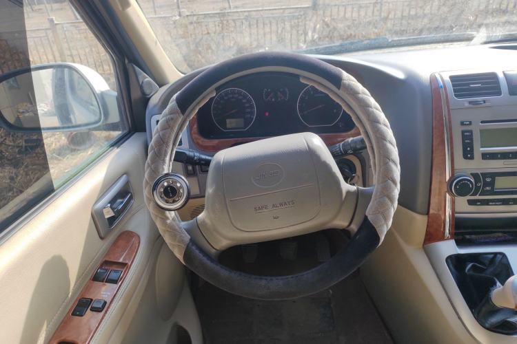 Used Jinbei Grace 2010 2.0L Ruixiang Luxury Version (Short Wheelbase) 1TR