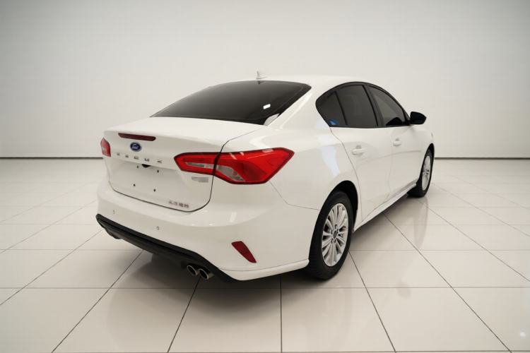 Used Ford Focus 2020 Sedan EcoBoost 180 Automatic Trend Edition Rear Right 45 Deg